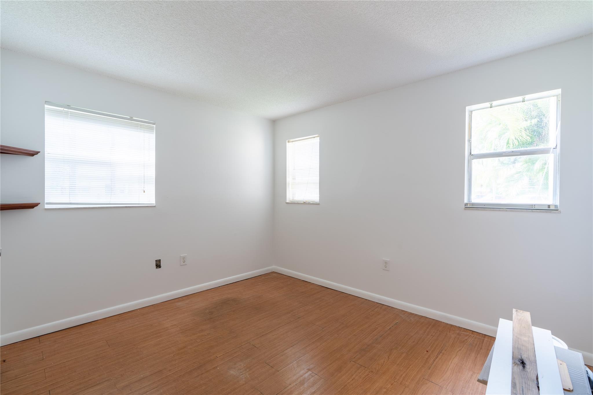 SUNRISE LAKES PHASE 3 - Residential