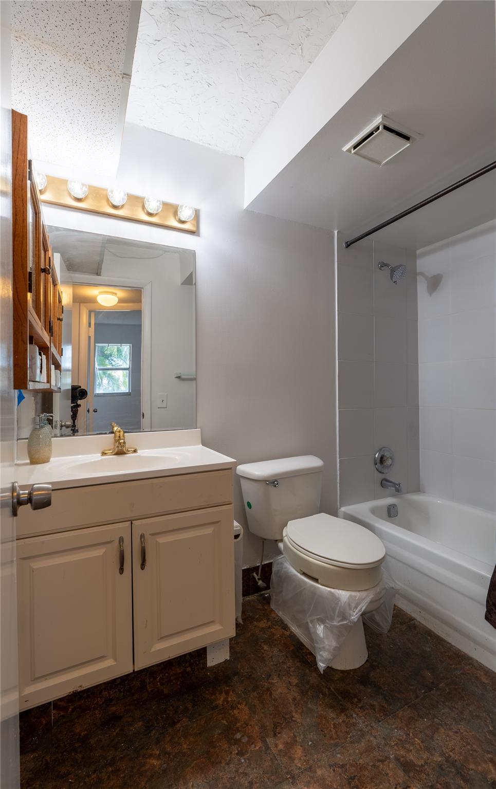 SUNRISE LAKES PHASE 3 - Residential