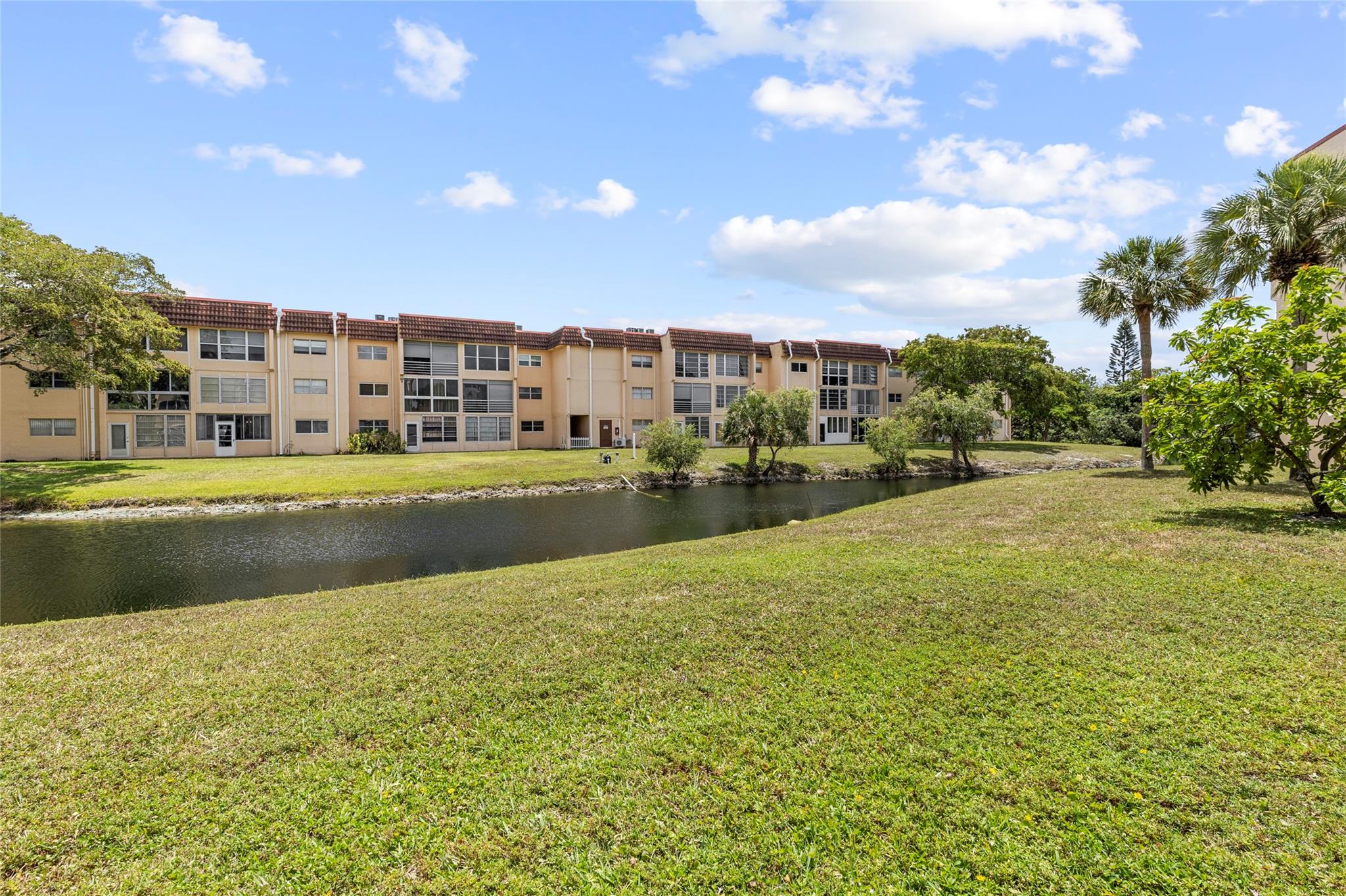 SUNRISE LAKES PHASE 3 - Residential