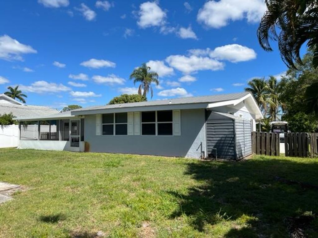 Photo of 1134 NW 14th Street, Stuart, FL 34994 (MLS # R10791932)