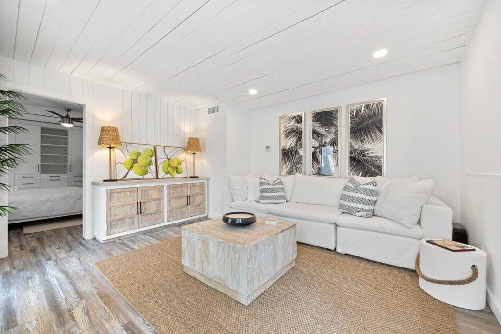 Photo of 1605 S Us Highway 1 #11d, Jupiter, FL 33477 (MLS # R11042797)