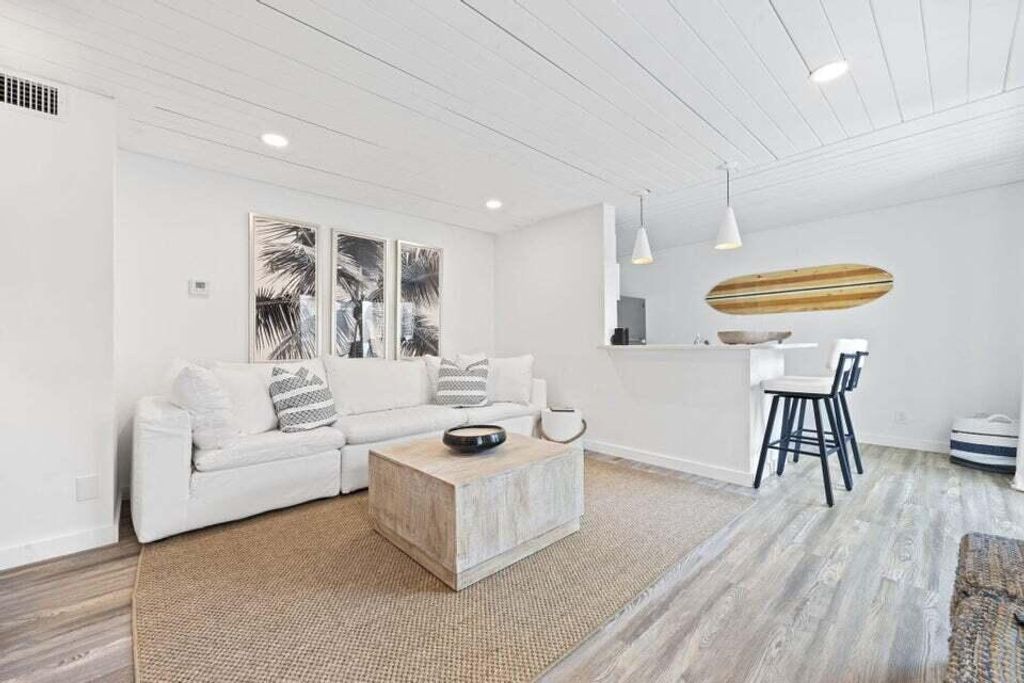 Photo of 1605 S Us Highway 1 #11d, Jupiter, FL 33477 (MLS # R11042797)