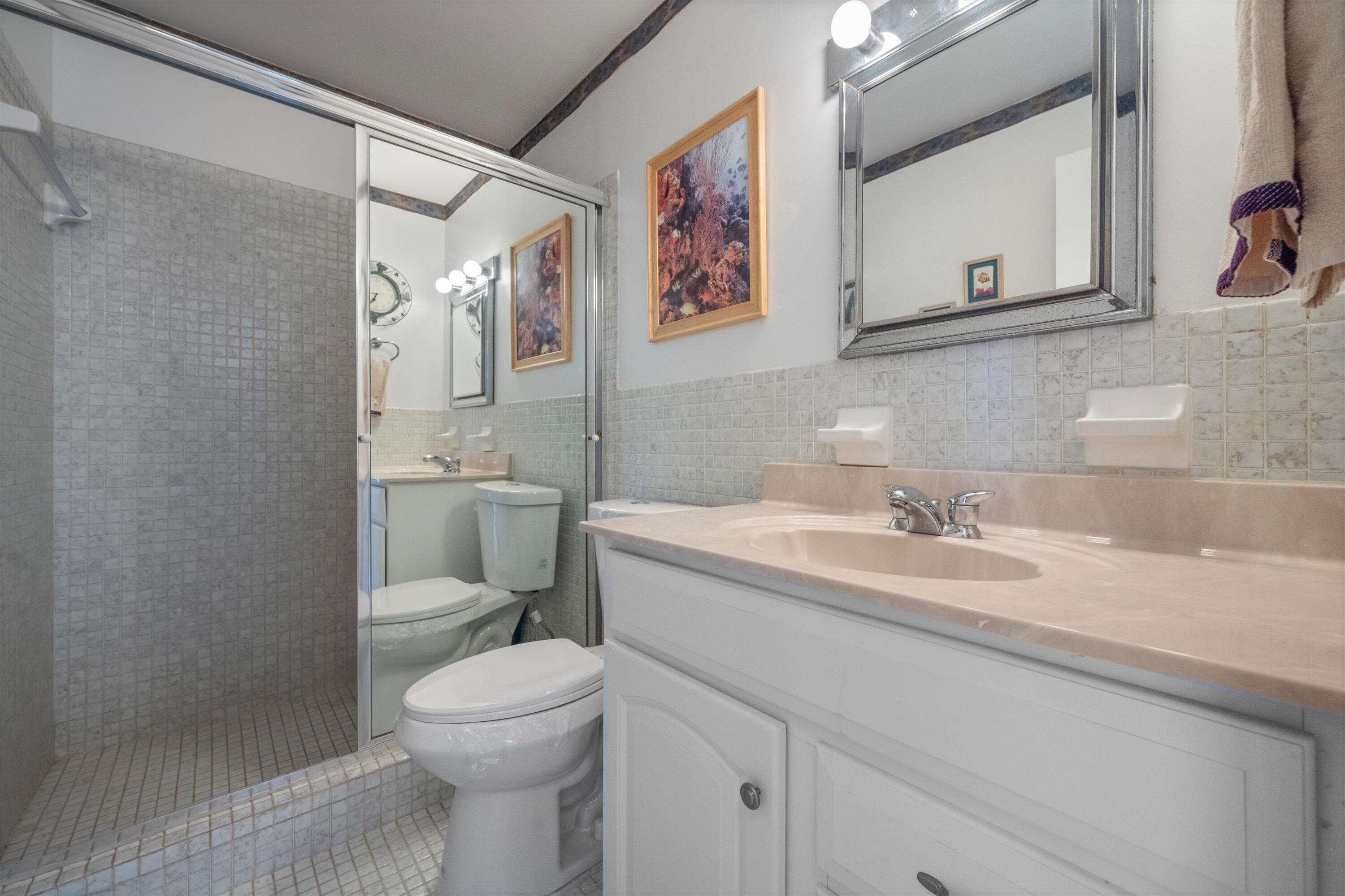 FOUR TWENTY ONE CONDO - Residential