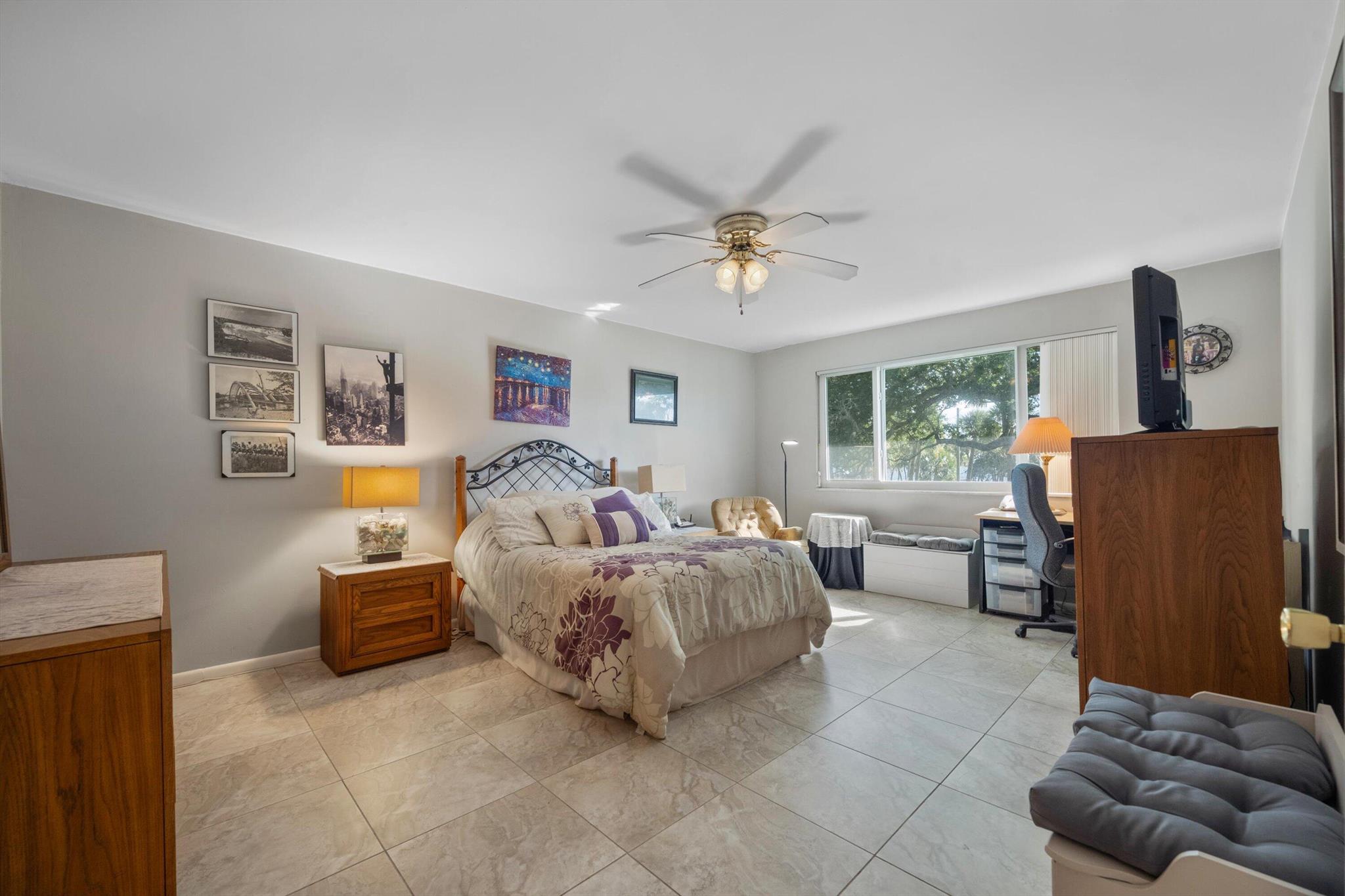 FOUR TWENTY ONE CONDO - Residential