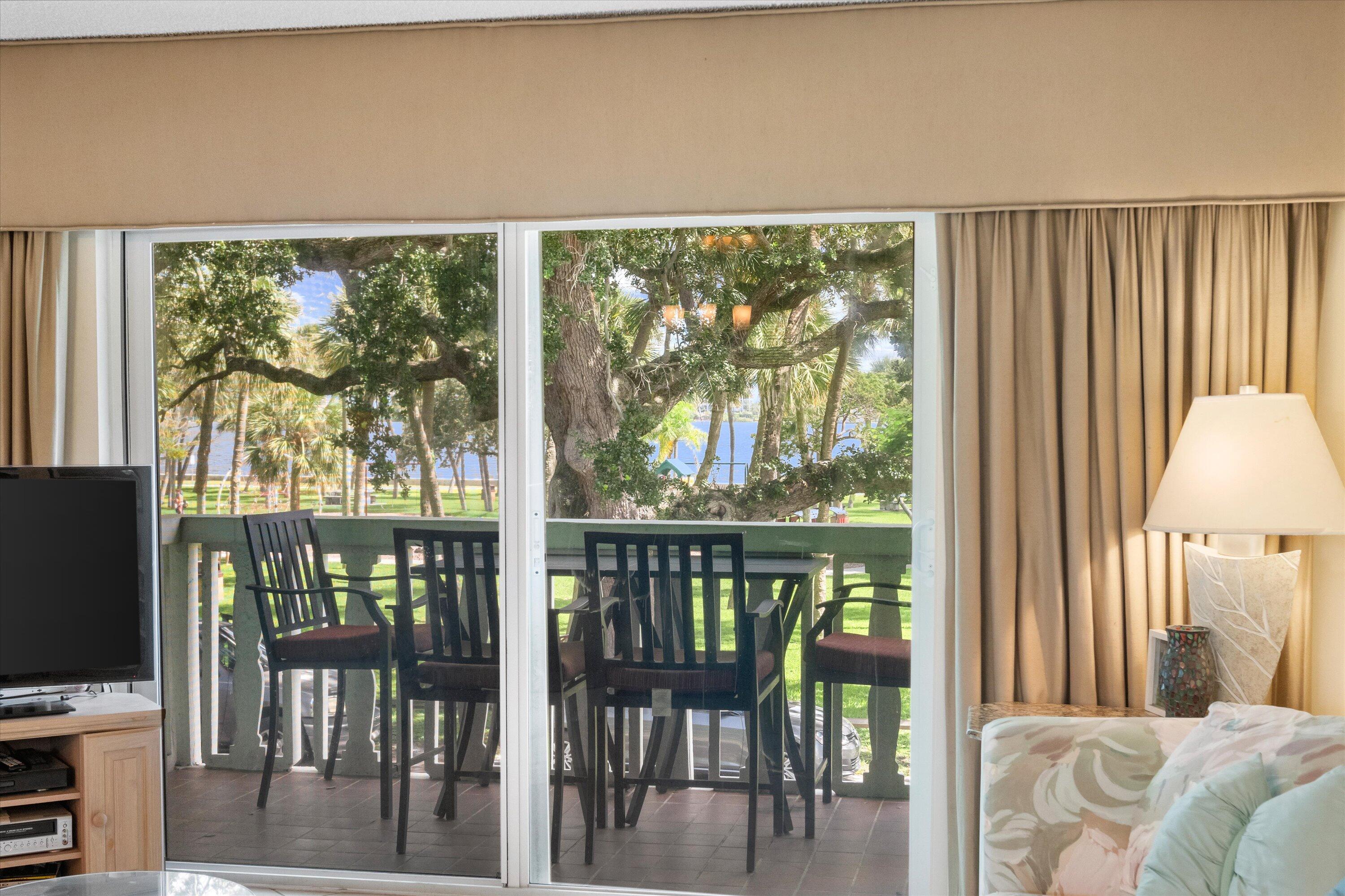 FOUR TWENTY ONE CONDO - Residential