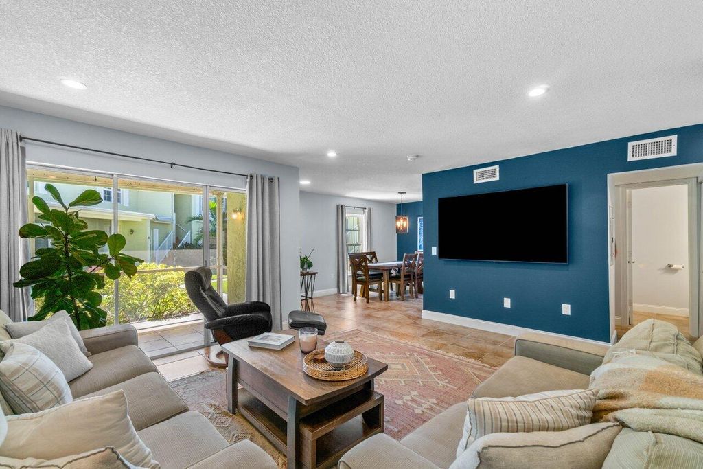 Photo of 12036 Alternate A1a #B5, Palm Beach Gardens, FL 33410 (MLS # R10932506)