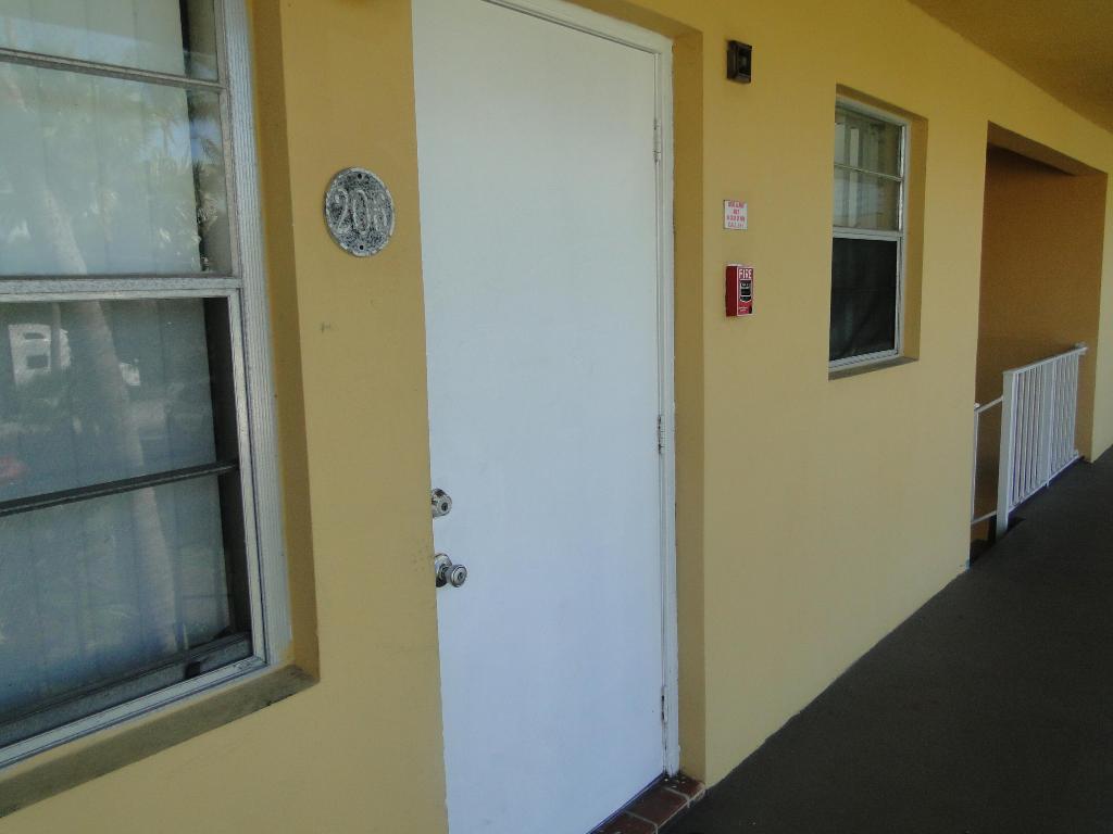 220 Croton Avenue 206