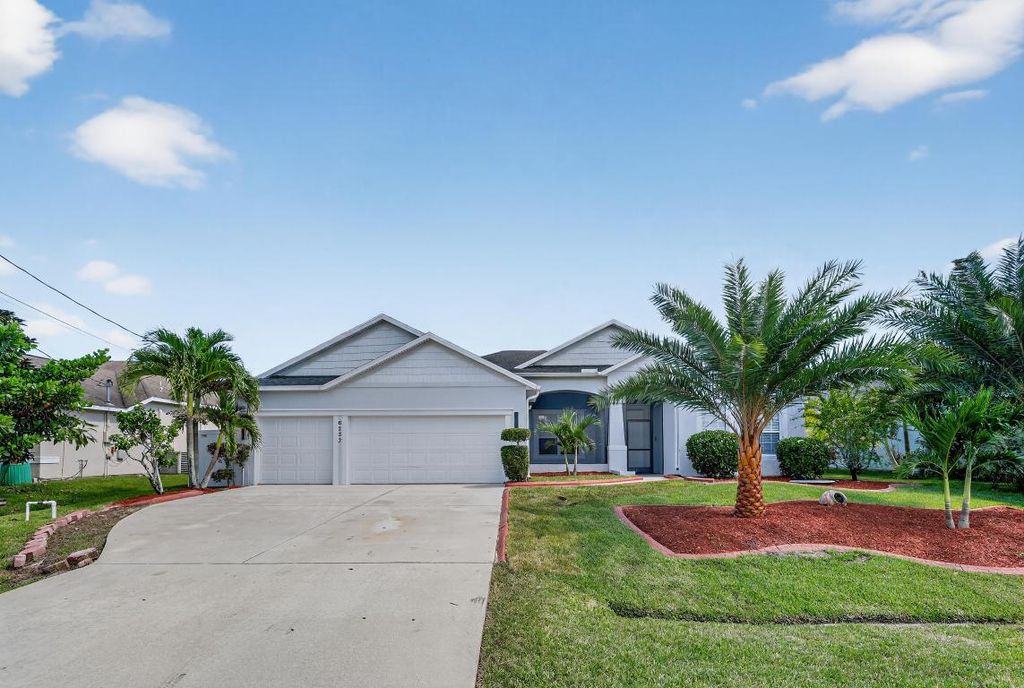 Photo of 6233 NW Gisela Street, Port Saint Lucie, FL 34986 (MLS # R11132430)