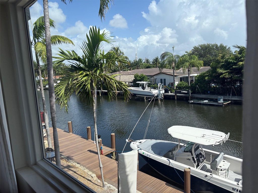 Photo of 2901 NE 51st Street #10, Fort Lauderdale, FL 33308 (MLS # F10508892)