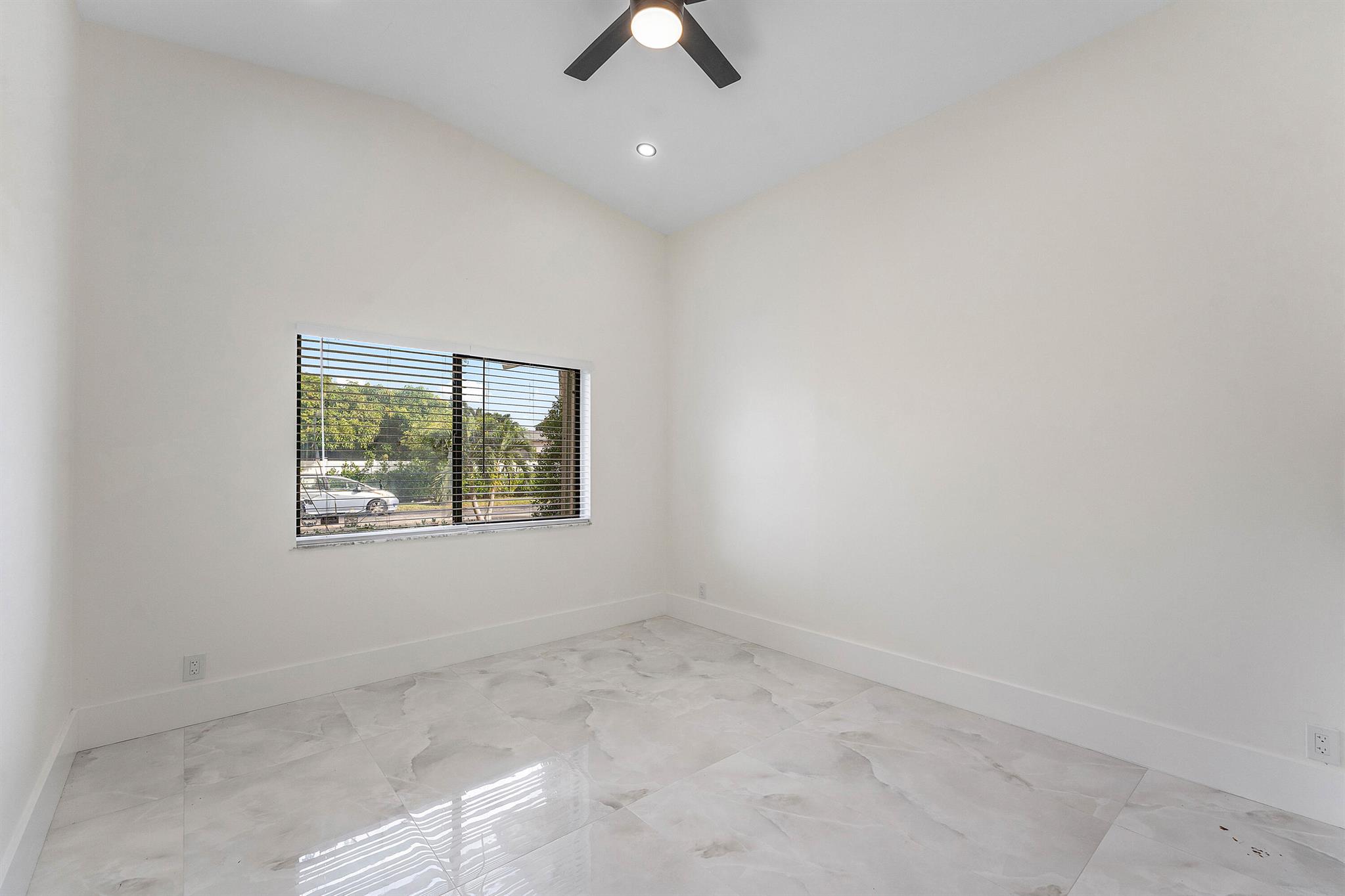 NOB HILL VILLAGE - Residential Lease