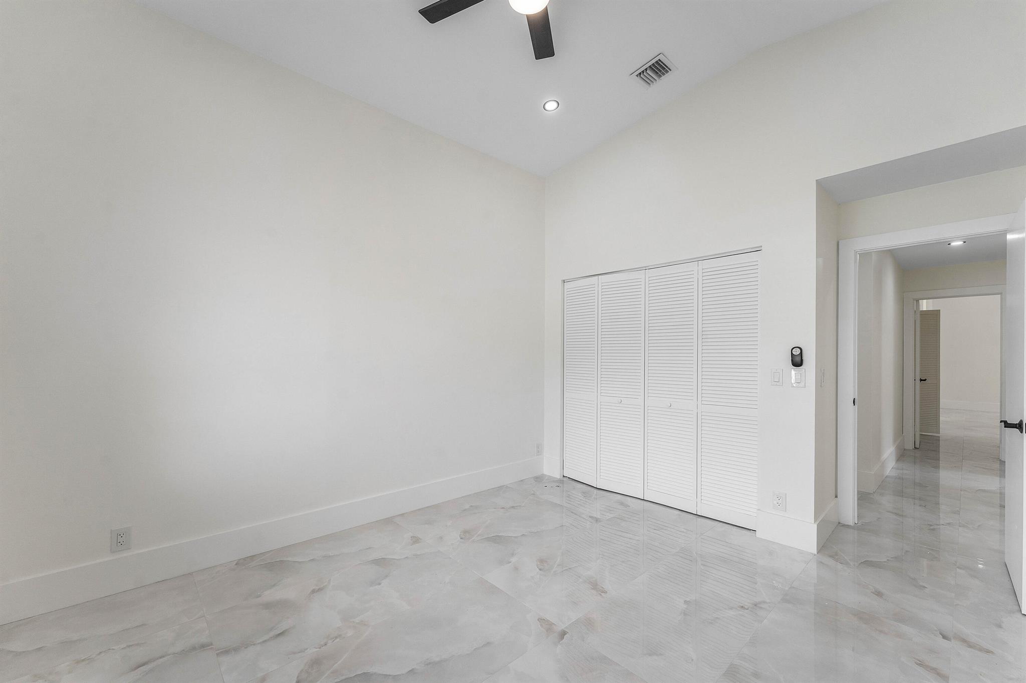 NOB HILL VILLAGE - Residential Lease