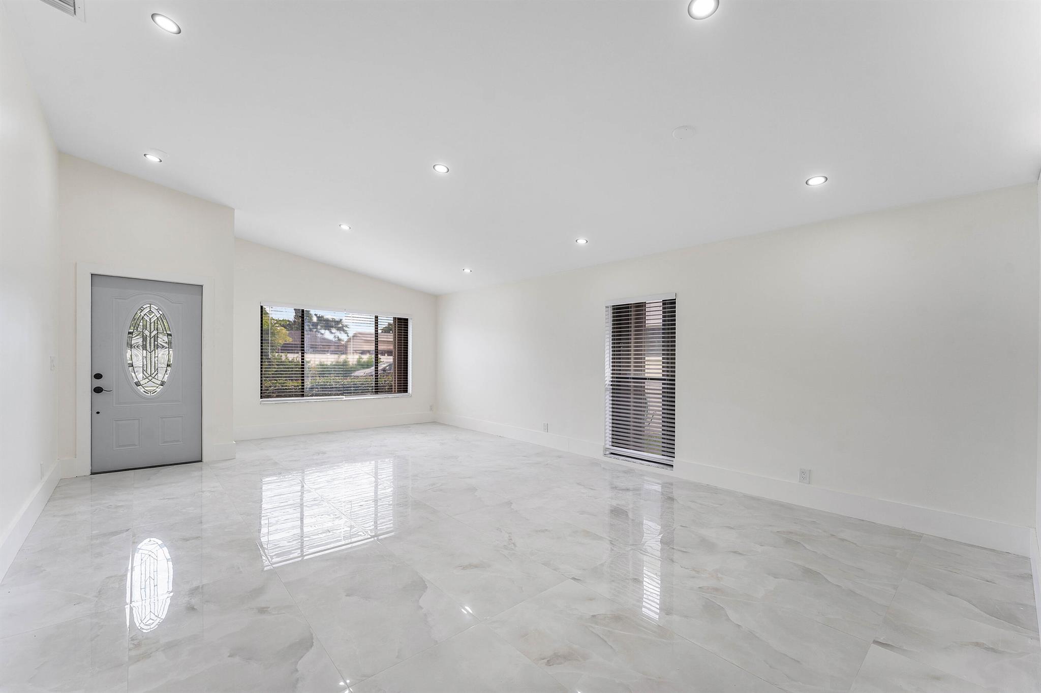 NOB HILL VILLAGE - Residential Lease