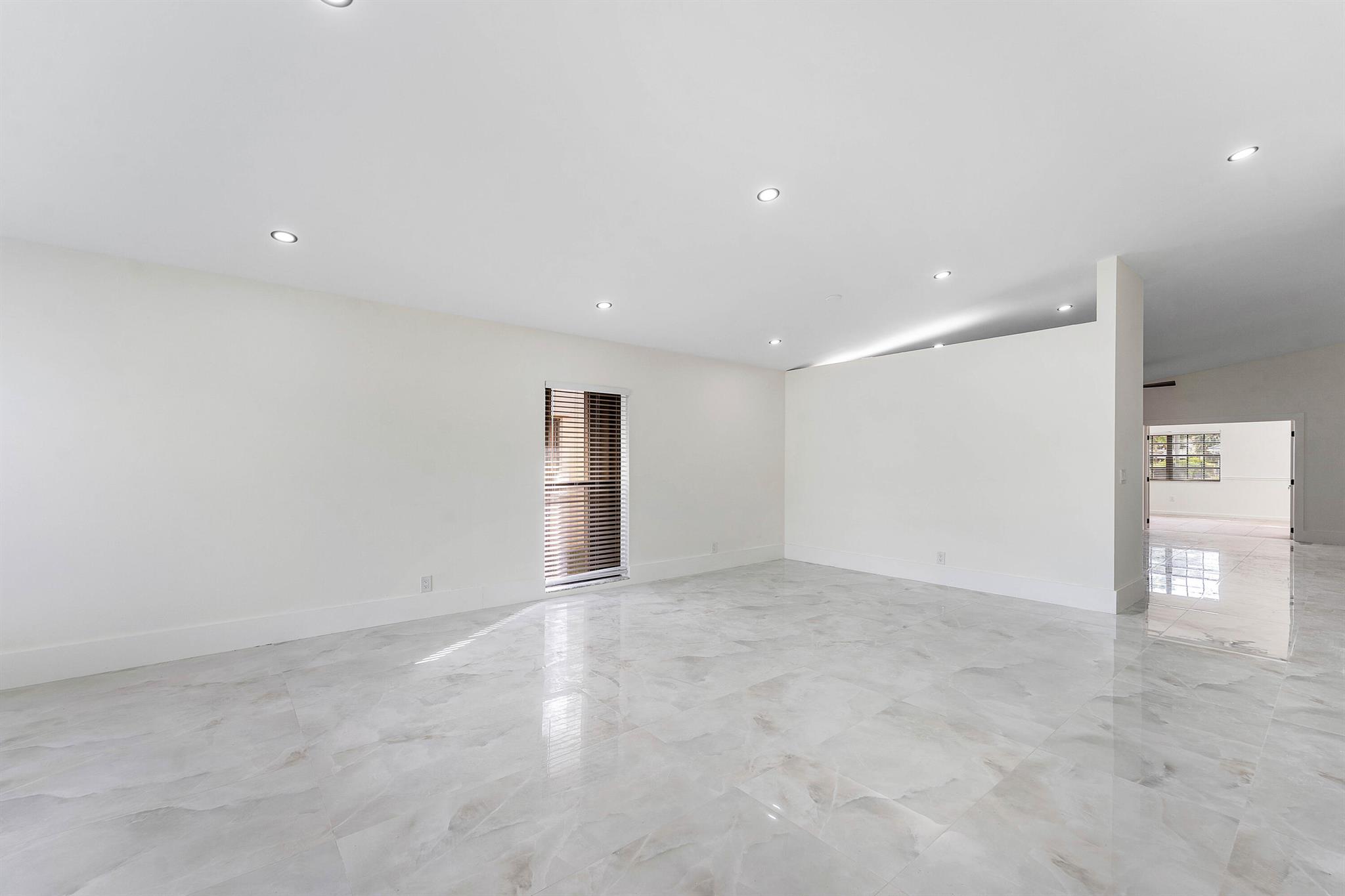 NOB HILL VILLAGE - Residential Lease