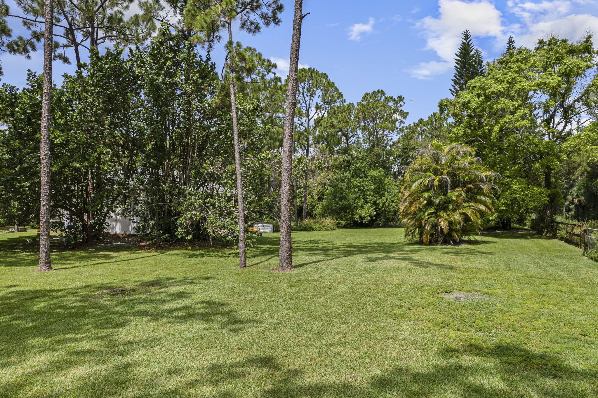 10681 154th Road N