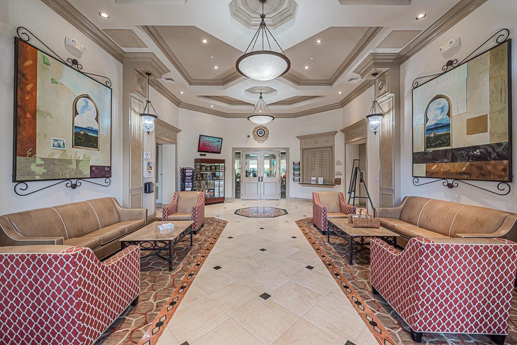 VALENCIA SHORES - Residential