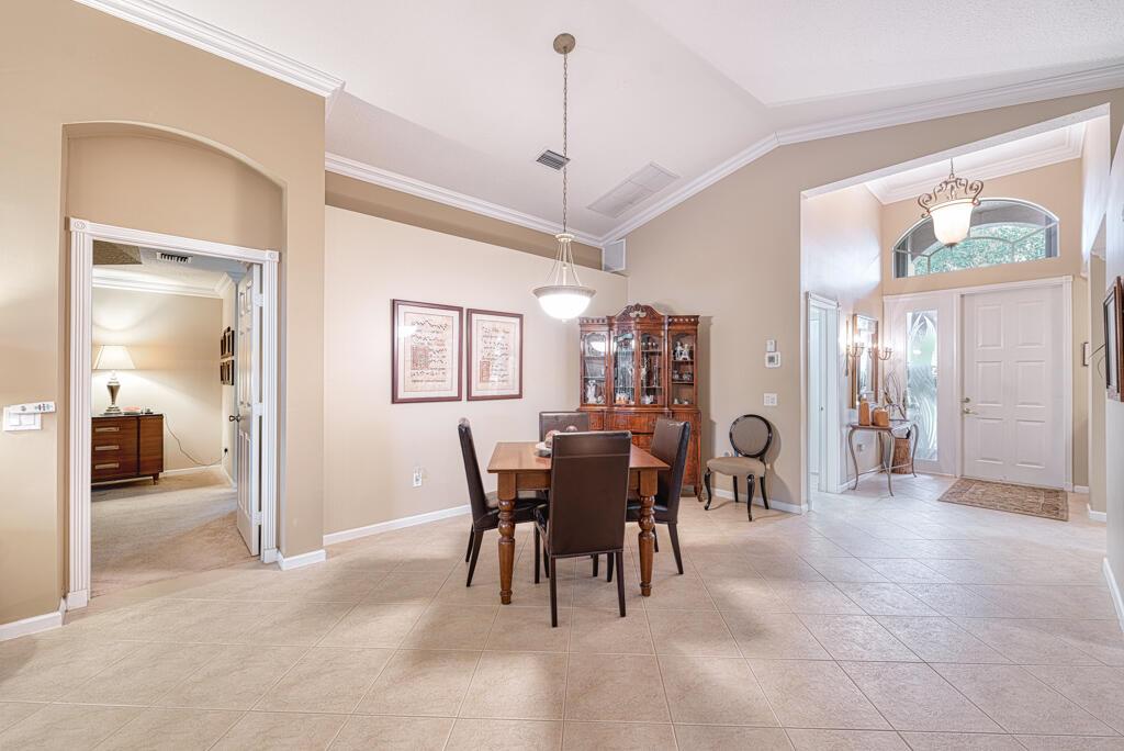 VALENCIA SHORES - Residential