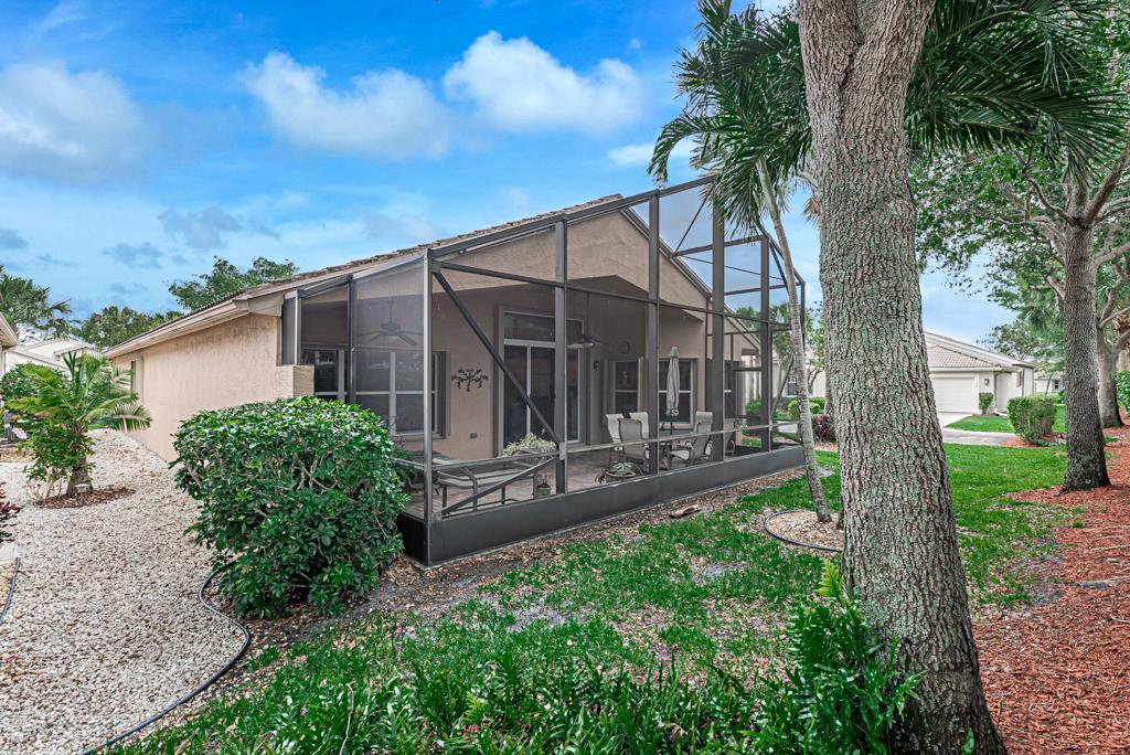 VALENCIA SHORES - Residential