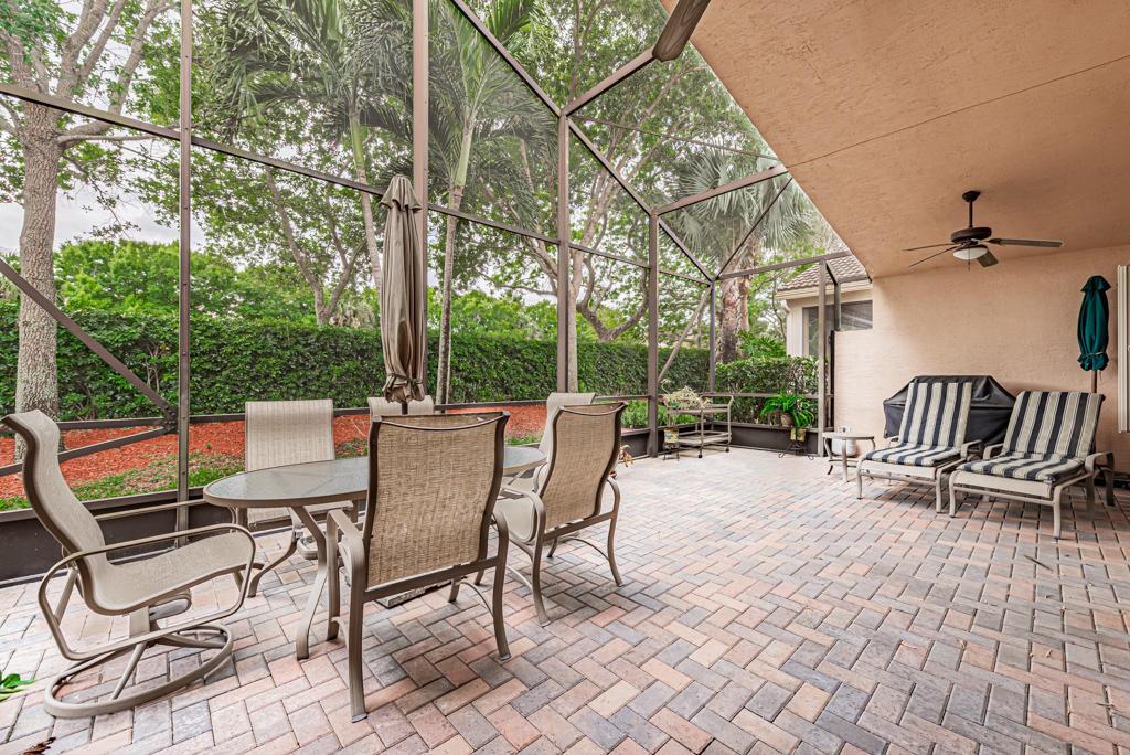 VALENCIA SHORES - Residential