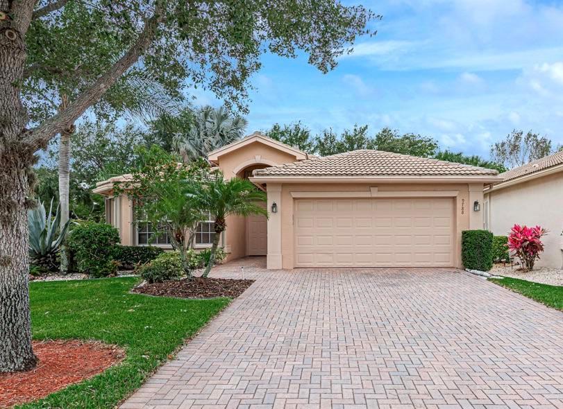 VALENCIA SHORES - Residential