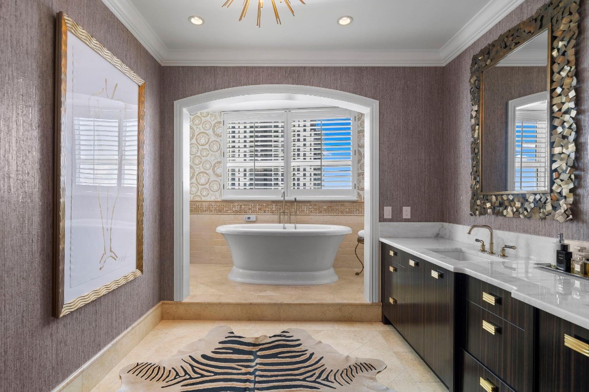 350 LAS OLAS PLACE - Residential