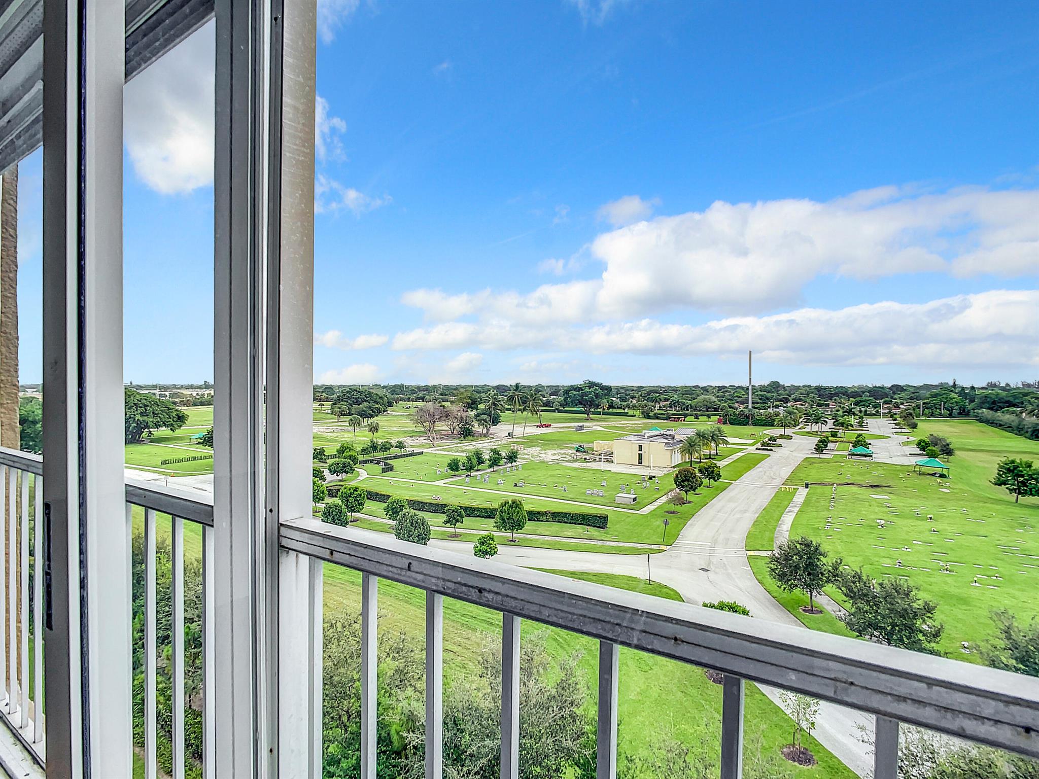 WATERS EDGE TOWERS CONDO - Residential