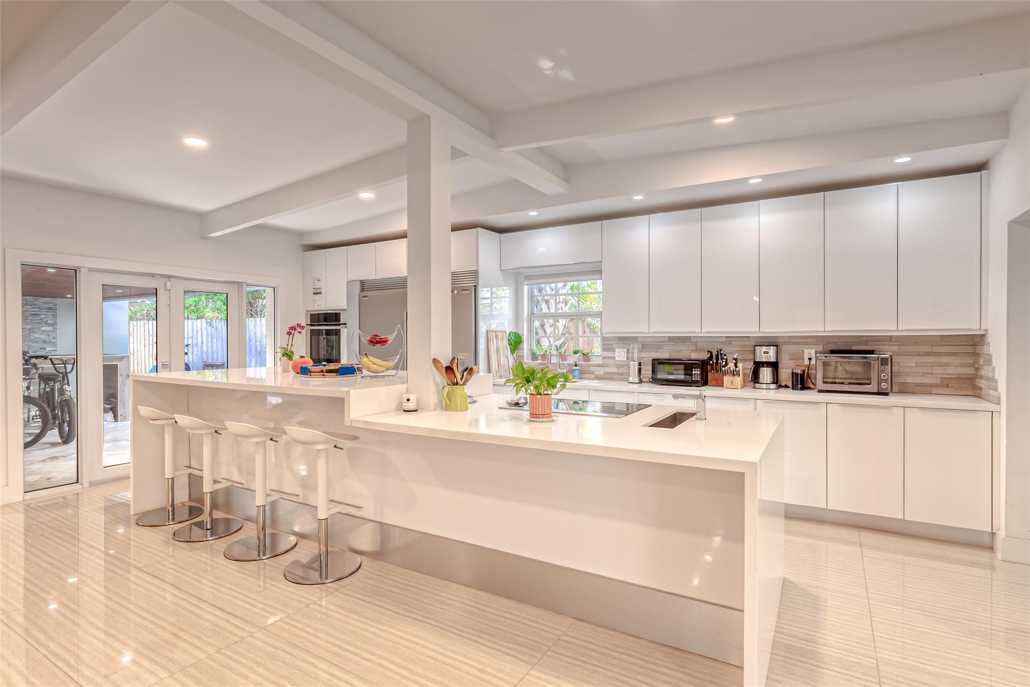 2642 Barbara Dr