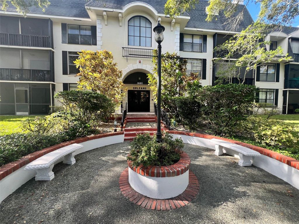 Photo of 3680 Inverrary Drive #1Y, Lauderhill, FL 33319 (MLS # F10455666)