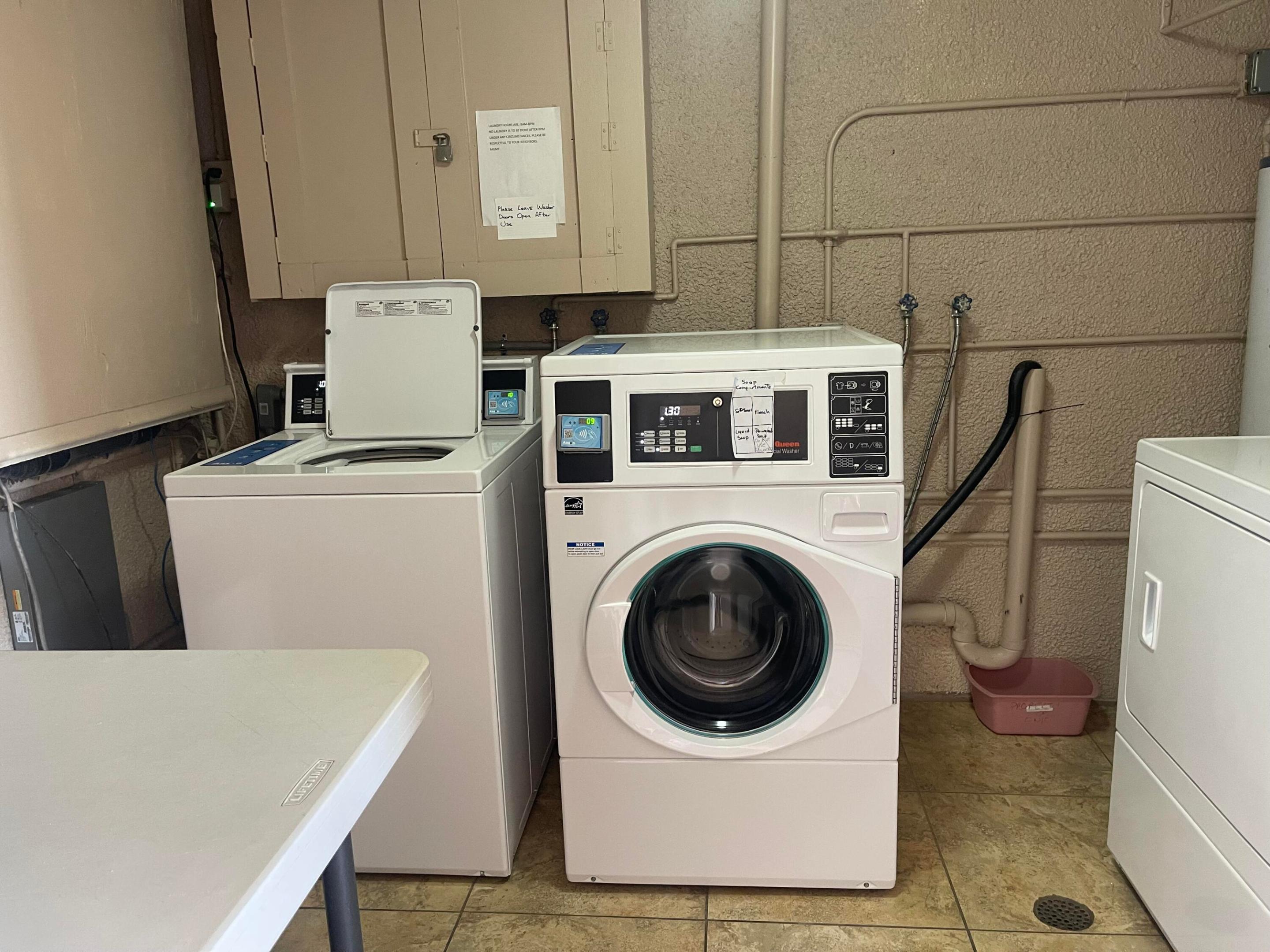 VILLAGE ROYALE ON THE GREEN CONDO - Residential