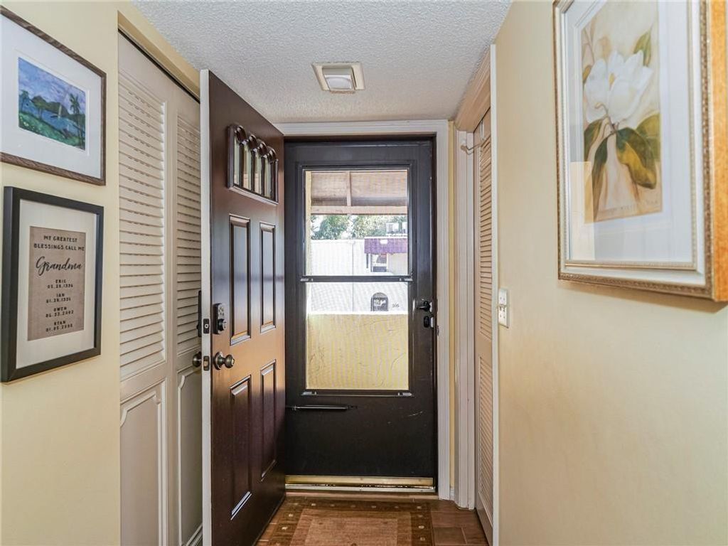 Photo of 835 18th Ave #404, Vero Beach, FL 32960 (MLS # F10542517)