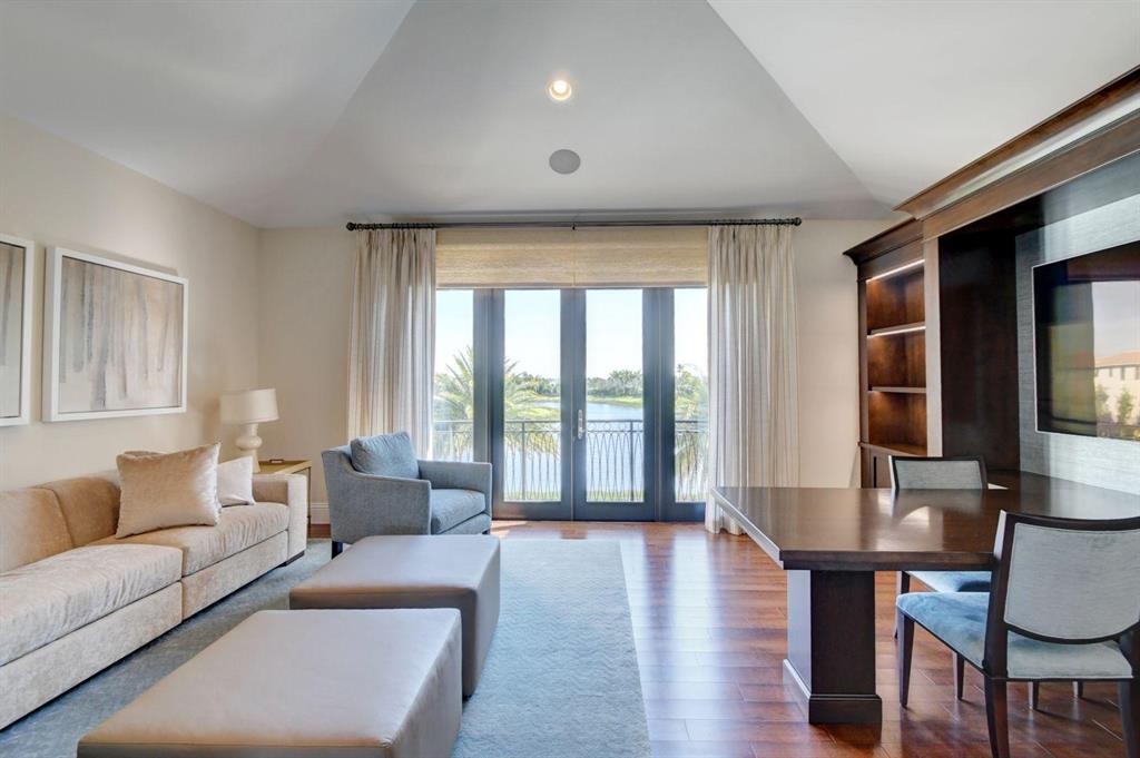 seven bridges - Residential