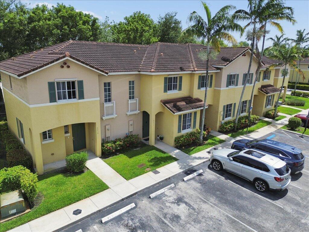 6036 SW 19th Place