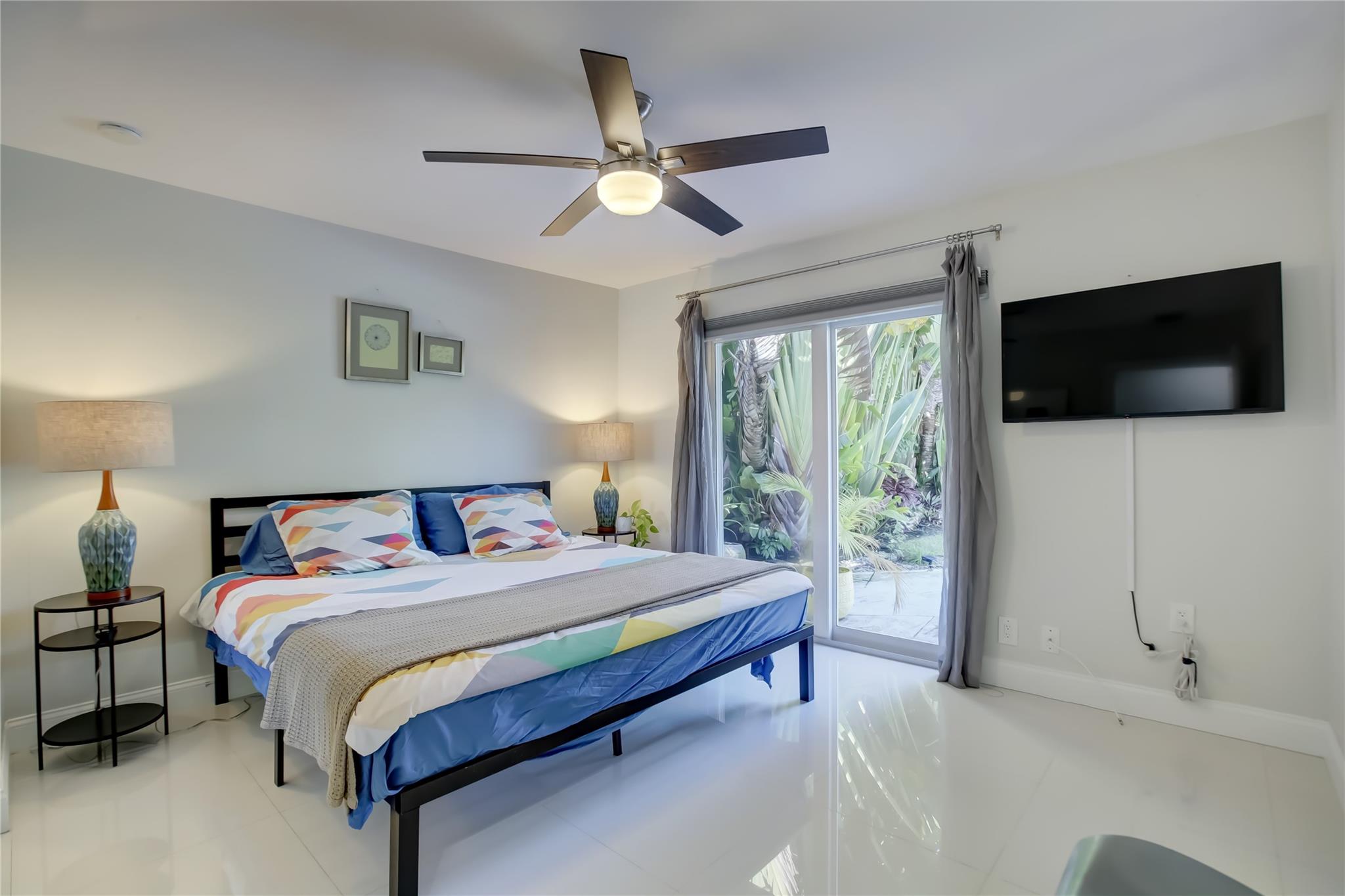 Oakland Park 2-38 B - Residential