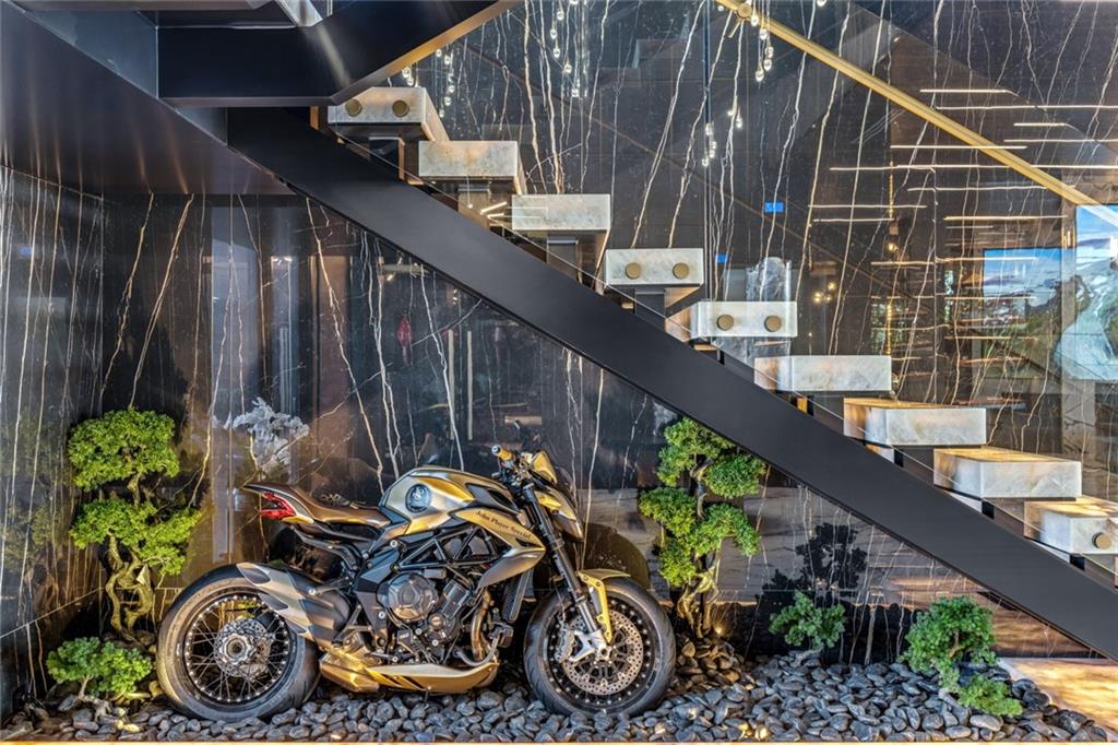 Sunrise 28-42 B - Residential