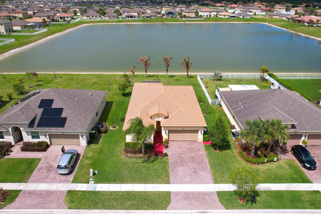 Photo of 879 Bent Creek Drive, Fort Pierce, FL 34947 (MLS # B26010711)