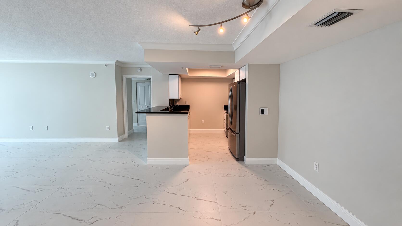 99 SE MIZNER Boulevard 233