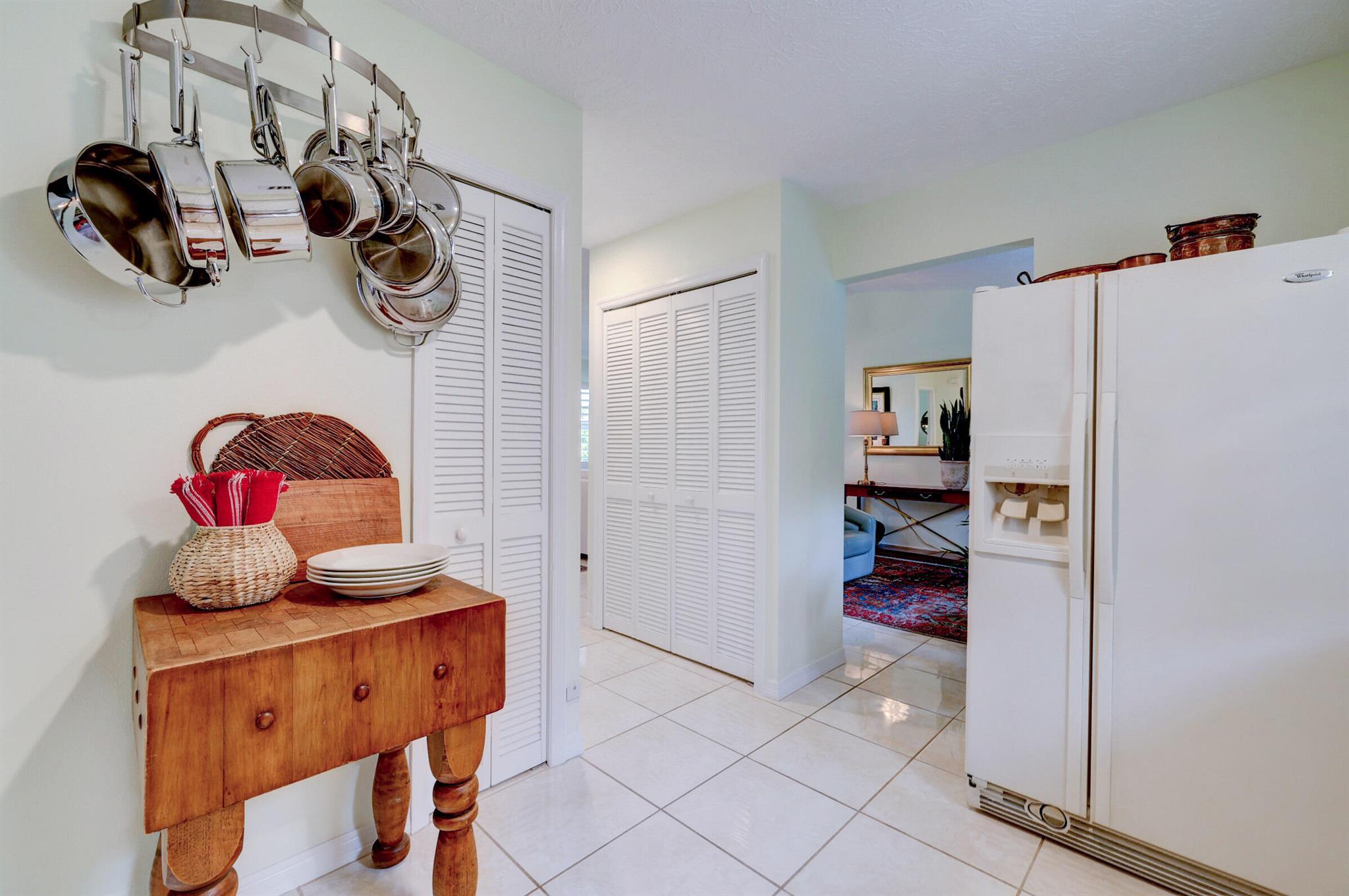 ROCKY POINT ESTATES - Residential