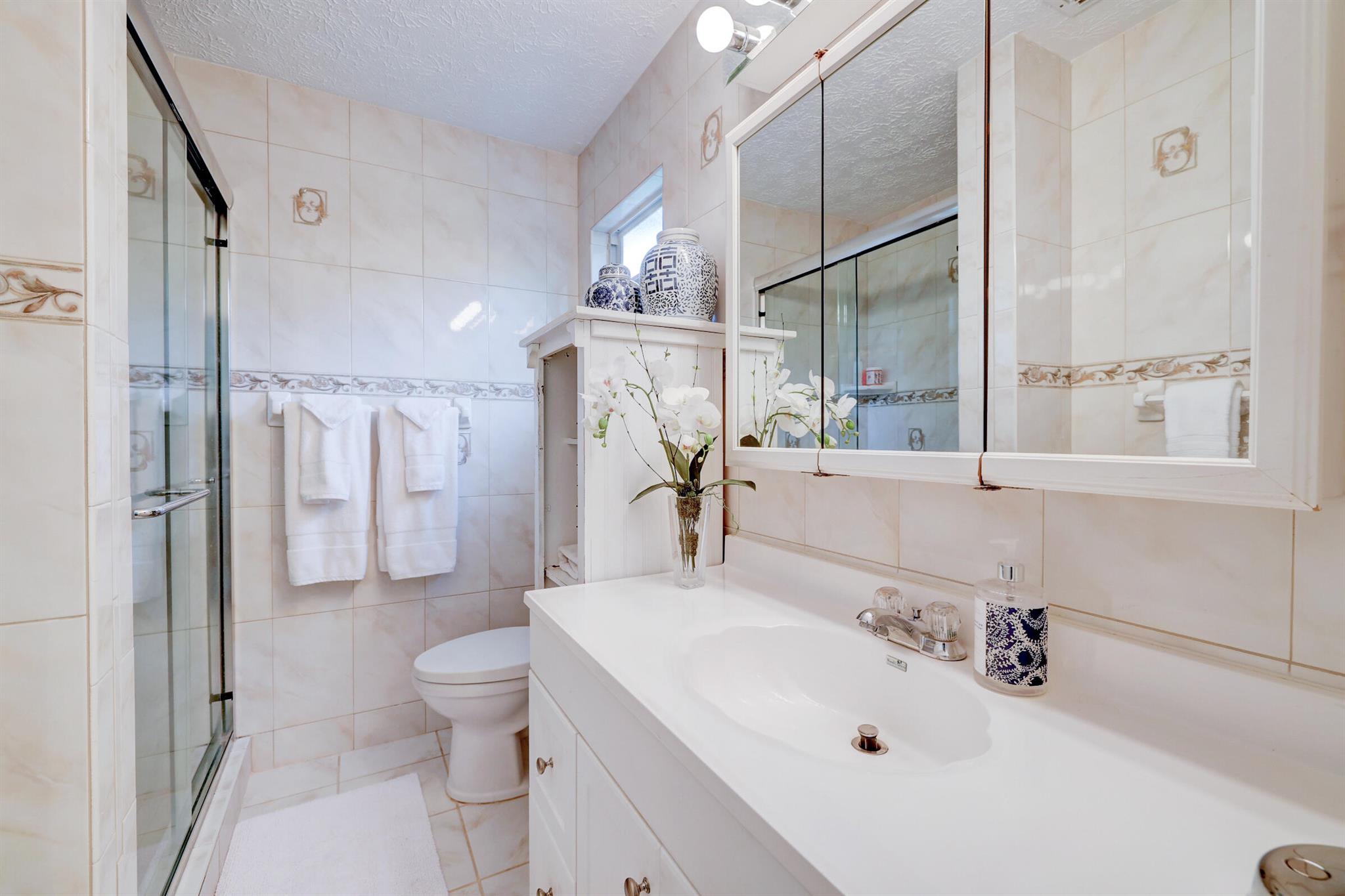 ROCKY POINT ESTATES - Residential