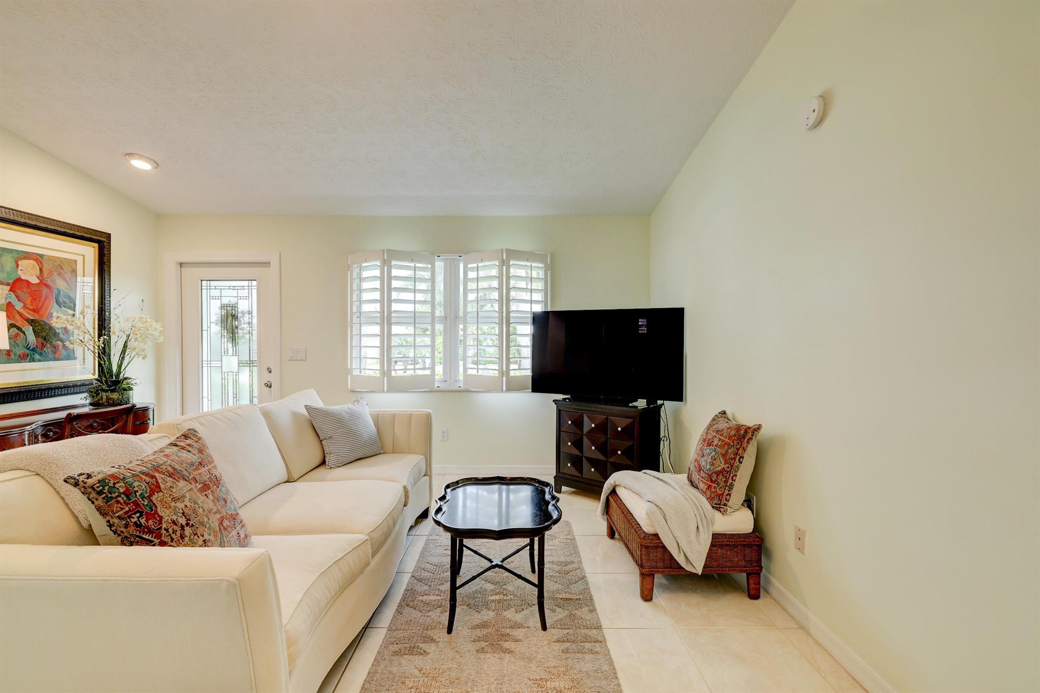 ROCKY POINT ESTATES - Residential