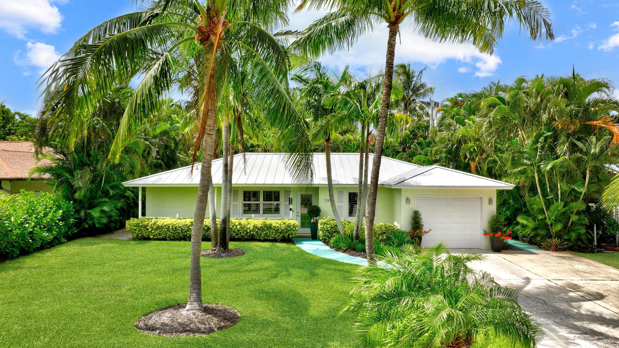 ROCKY POINT ESTATES - Residential