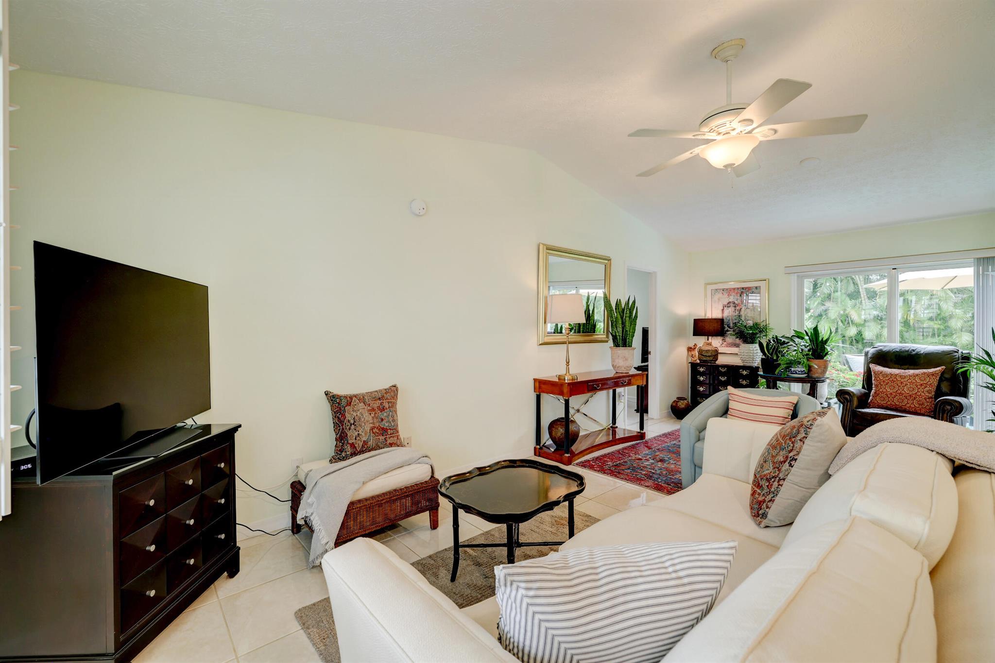 ROCKY POINT ESTATES - Residential