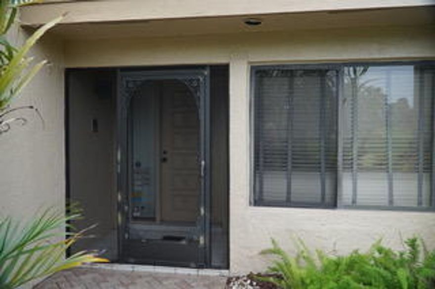 One story end unit townhouse on gorgeous lake. Can be expanded. Estate sale. Make an offer.