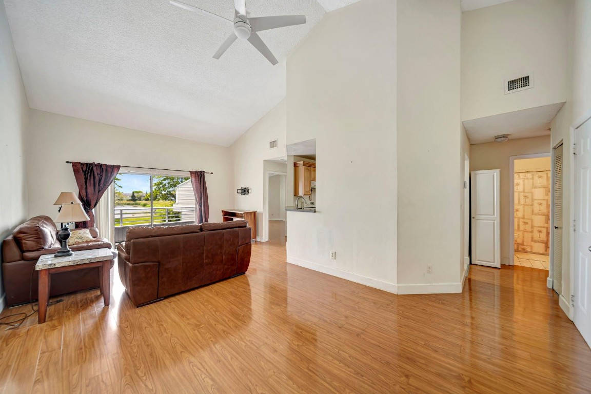 Summer Lake - Residential