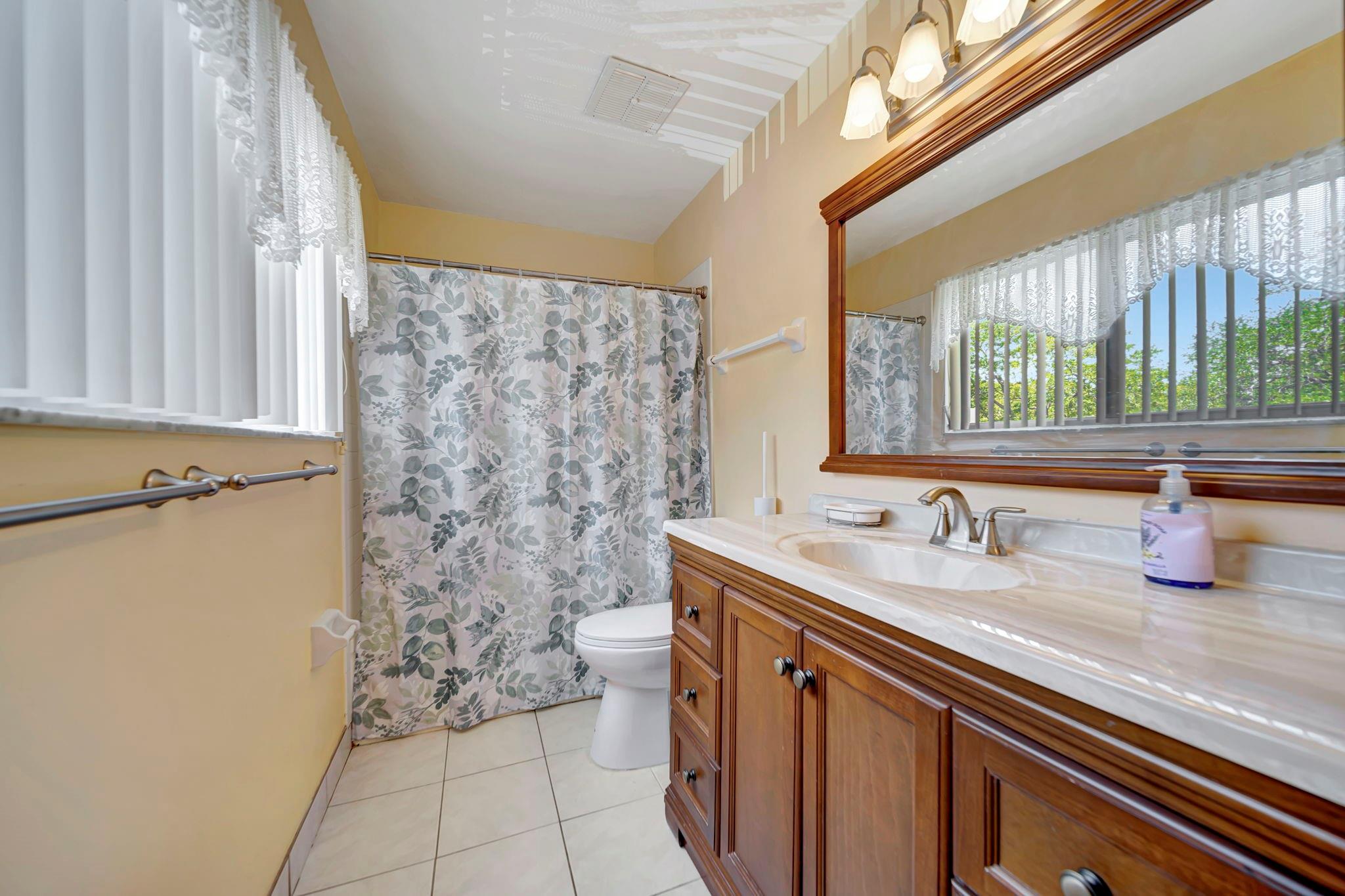 Summer Lake - Residential