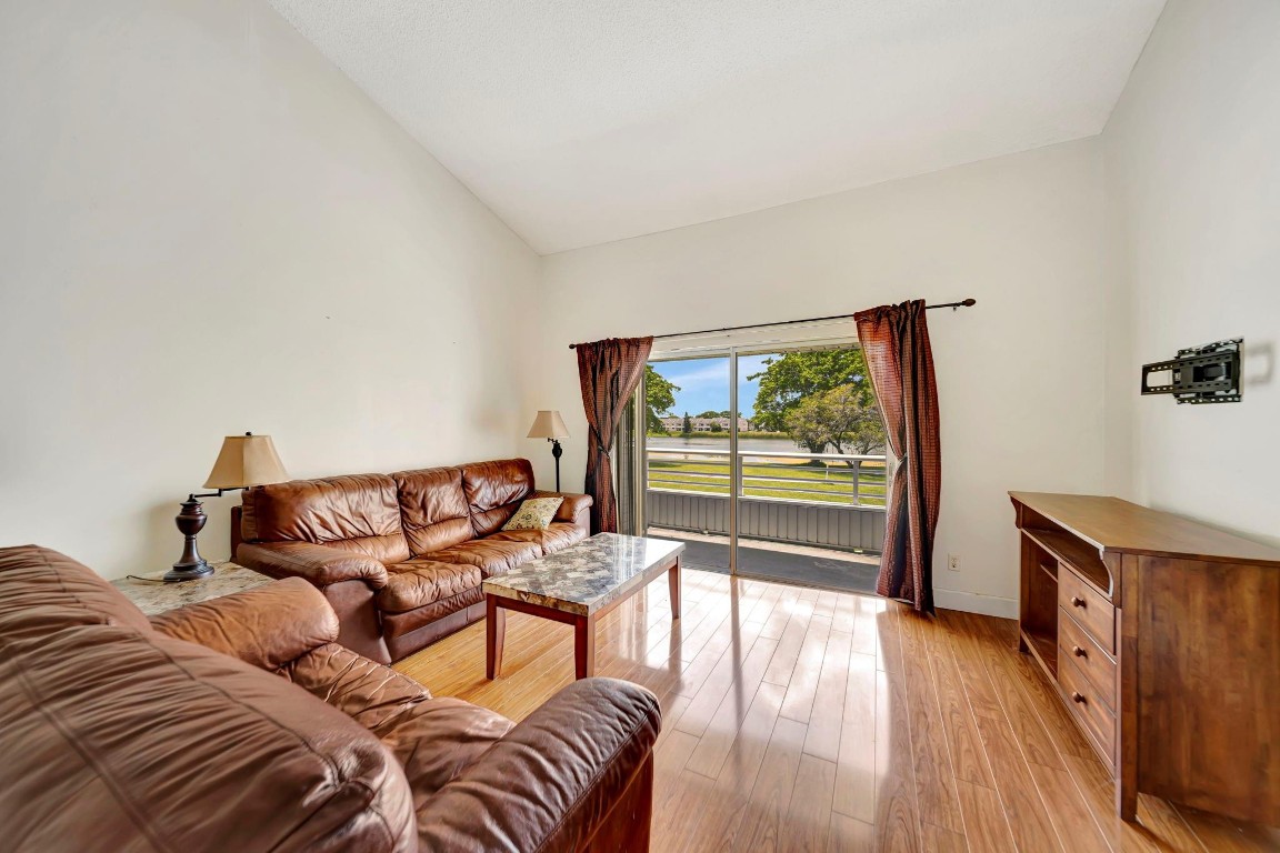 Summer Lake - Residential