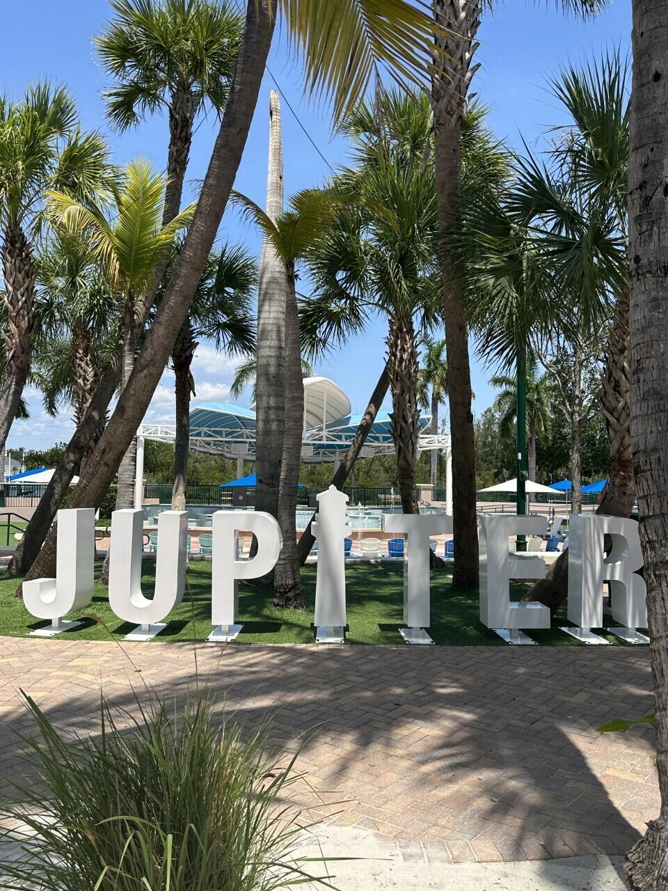 1200 Town Center Drive 405