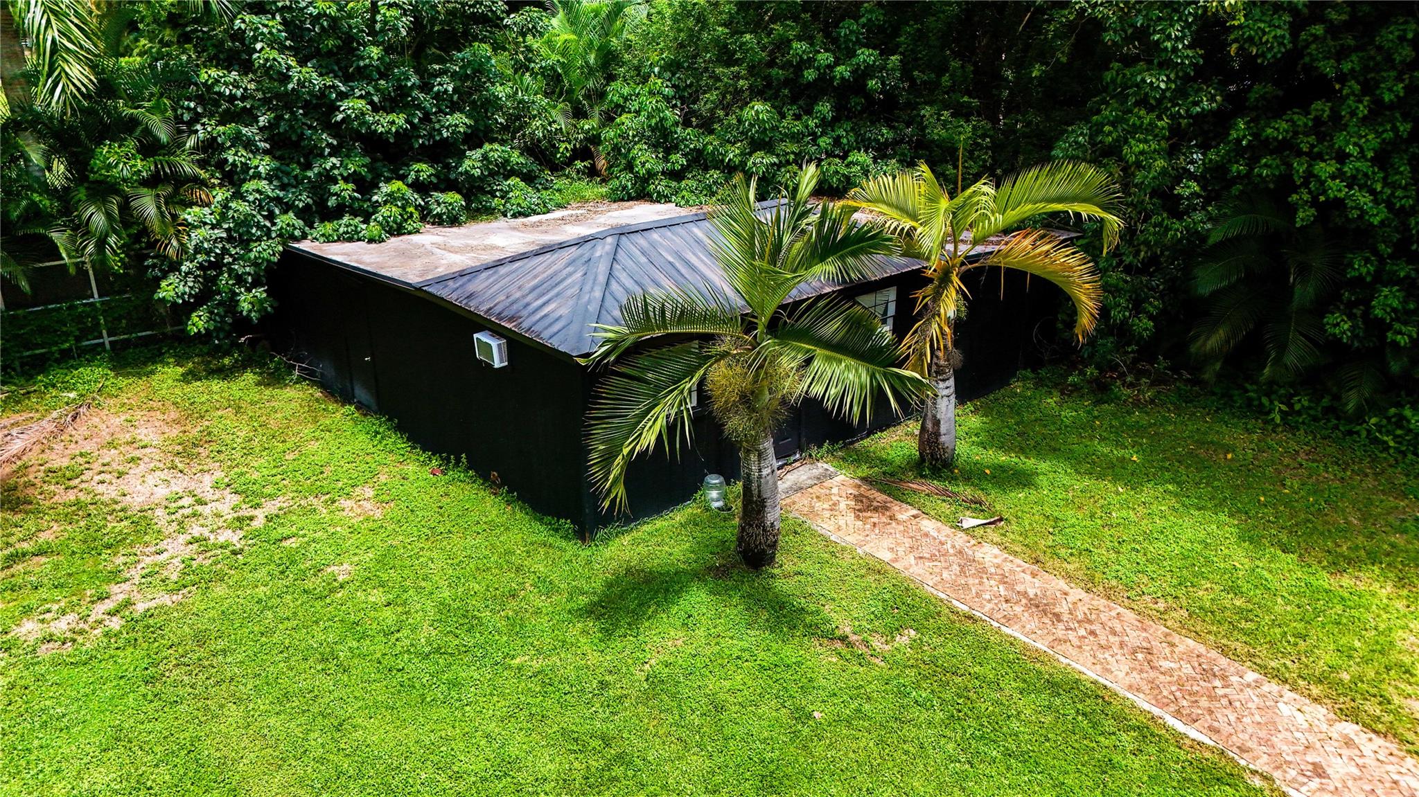 EVERGLADES SUGAR & LAND - Residential Lease