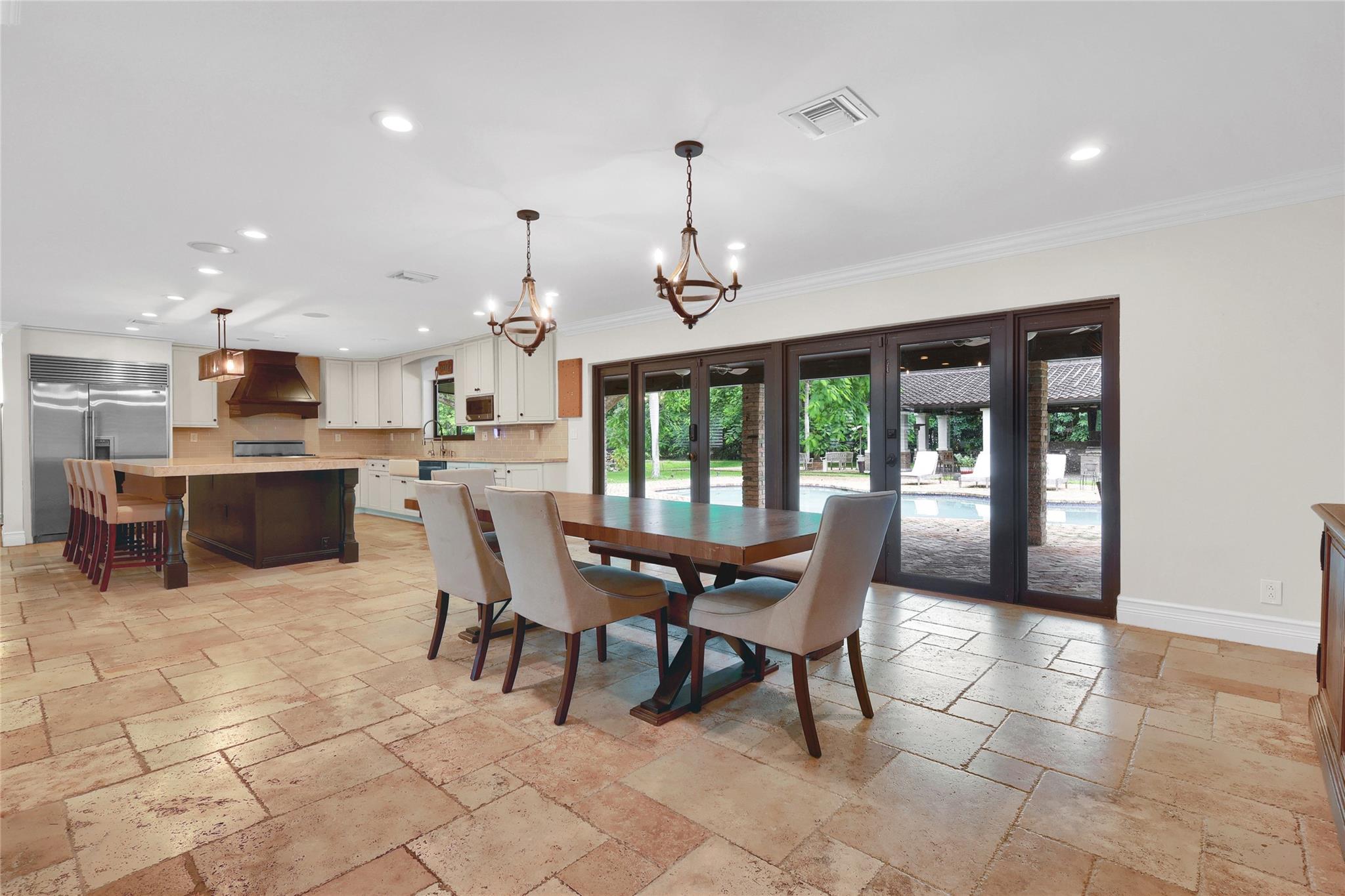 EVERGLADES SUGAR & LAND - Residential Lease