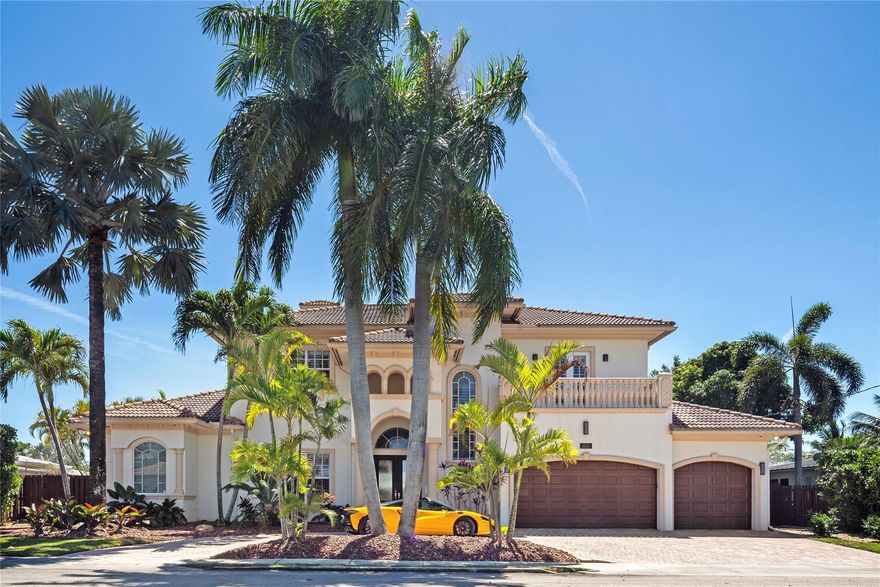 Indulge in luxury at this waterfront haven in the Citrus Isles area, featuring luxury amenities that must be seen.  This modern estate with nearly 5,000 sq. ft., seamlessly blends indoor and outdoor spaces, offering luxury living with breathtaking water views. 

This 5/6-bed, 6.5-bath residence includes a lavish first floor primary bedroom, a gourmet Chef's Kitchen with a prep island and two sinks, Venetian Plaster throughout and High-volume 11 foot first floor ceilings with a recent complete renovation this property also features a 3-car garage, with large circular drive. 

This sophisticated sanctuary with its elegant design is enhanced with all marble floors and winding entrance staircase.

Seller may be willing to include boat and trailer for the right price!