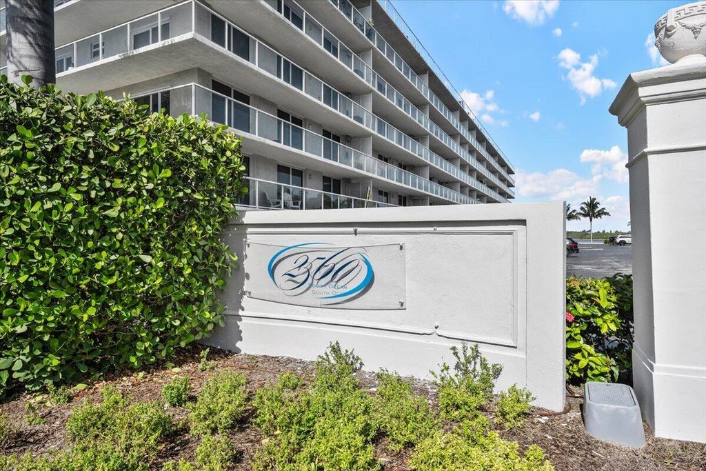 Photo of 2560 S Ocean Boulevard, Palm Beach, FL 33480 (MLS # B26081026)