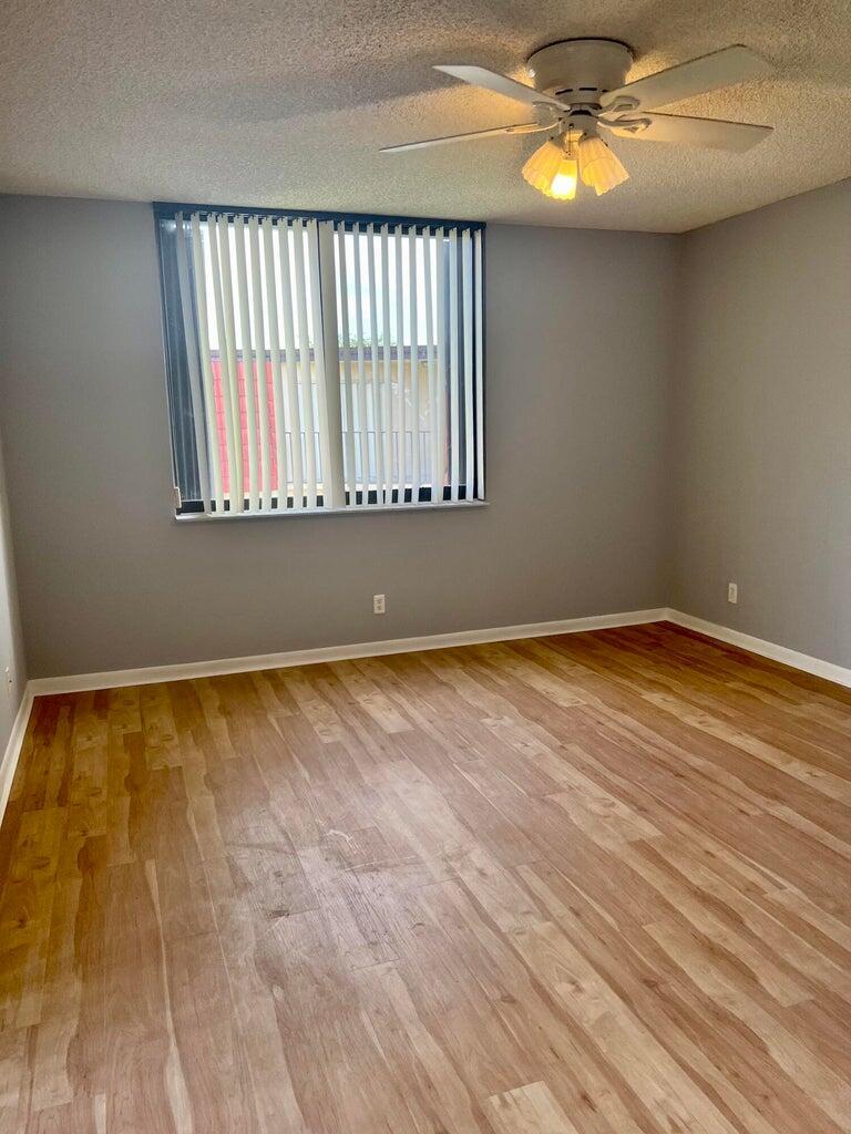 SOMERSET - Residential Lease